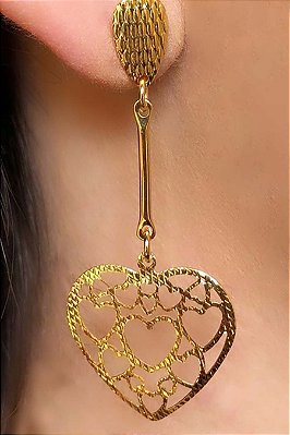 Brinco Médio Com Corações Vazados Banhado Em Ouro 18k