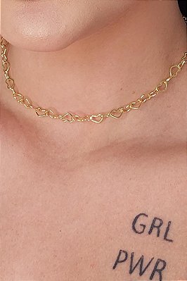 Choker Com Coração Vazado Pequeno Interligado Banhado Em Ouro 18k