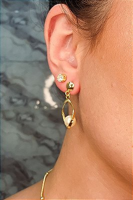 Brinco Médio Suporte Trabalhado Para Pérola Banhado Em Ouro 18k