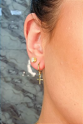 Brinco Argolinha Com Cruz Banhado Em Ouro 18k