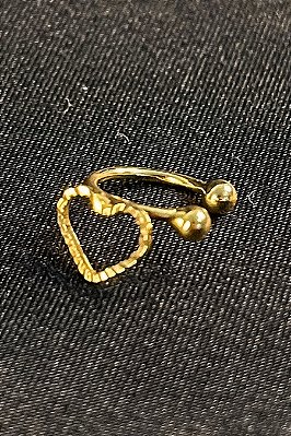 Piercing Fake Com Coração Banhado Em Ouro 18k
