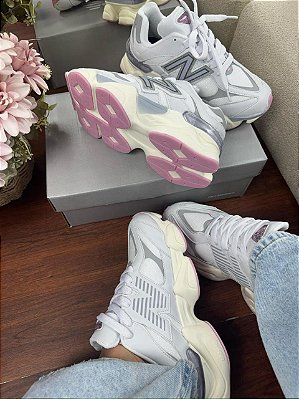 9060 Rosa