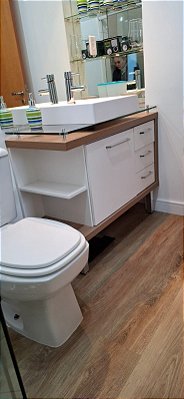 PISO VINÍLICO