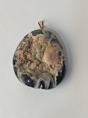 Pingente ágata purpurina