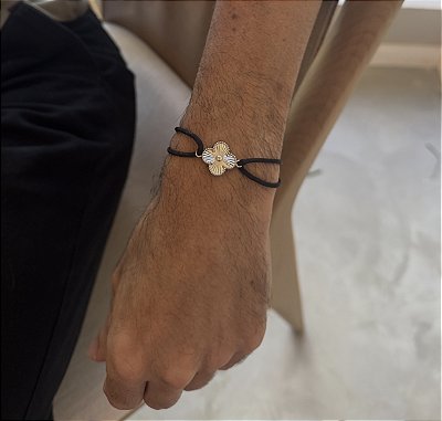 Pulseira trevo seda•