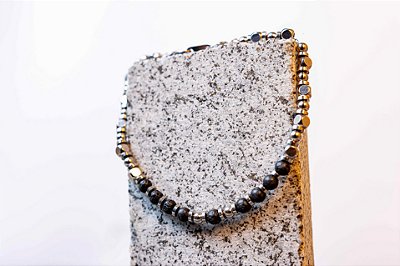 Pulseira vulcânica com aço