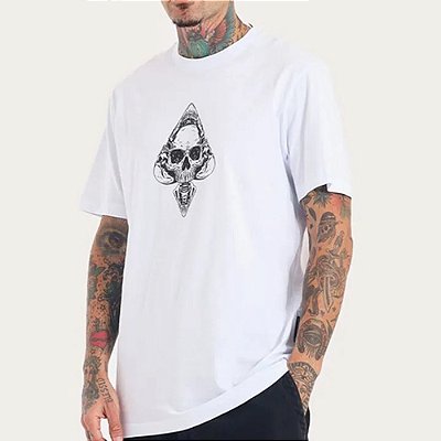 Camiseta MCD Caveira Espada SM26 Masculina Branco