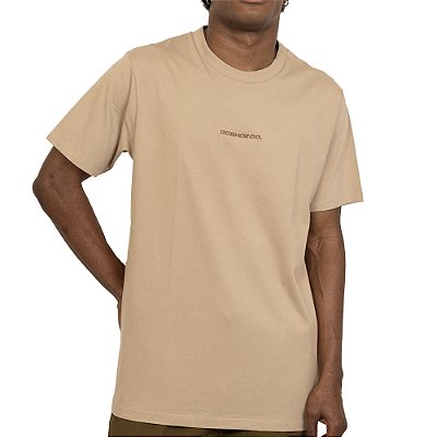 Camiseta DC Shoes Baseline SM27 Masculina Areia