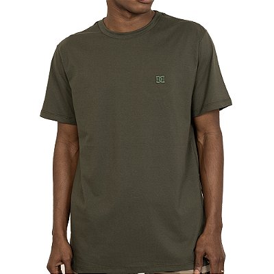 Camiseta DC Shoes Embroidery SM27 Masculina Verde Escuro
