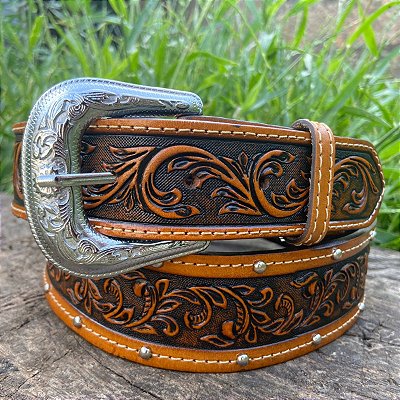 Cinto Marrom Simples com Rebite