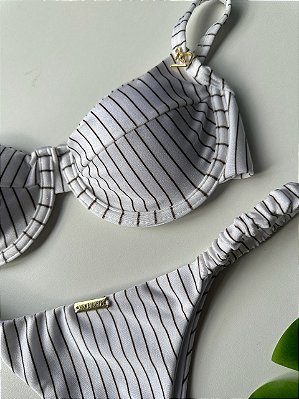 Top 093 aro risca giz off e marrom + calcinha frufru