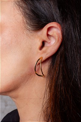 BRINCO ARGOLA ALONGADA