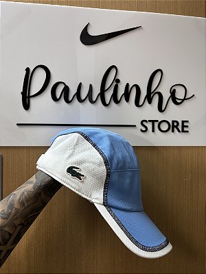 BONÉ LACOSTE COLOR BLOCK BRANCO E AZUL BEBÊ