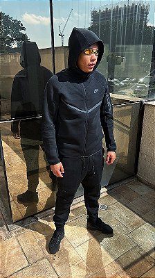 TECH FLEECE BLACK