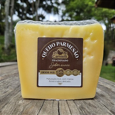 Queijo Carnielli Parmesão Suave (270g)