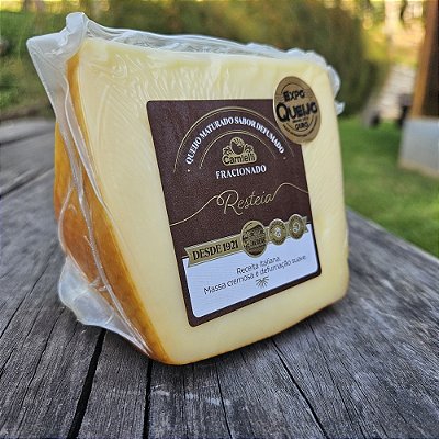 Queijo Carnielli Maturado Resteia Defumado (400g)