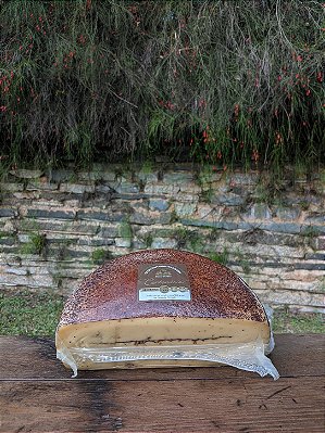 Queijo Carnielli Maturado Centenário (1,300 Kg)