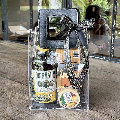 Cesta Presente com Cerveja Pilsen e Kit Aperitivo Gourmet