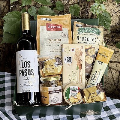 Cesta Gourmet com Vinho Tinto e Snacks Especiais