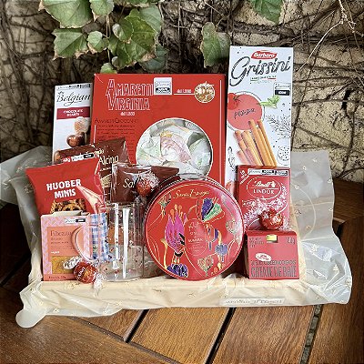 Cesta de Presente Gourmet com Chocolates Suíços e Itens Importados | Empório Frozen