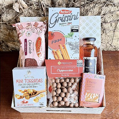 Cesta Delícias Doces e Snacks Especiais