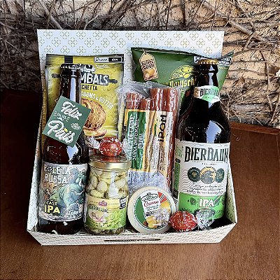 Cesta Dia dos Pais com Cervejas Artesanais, Linguiças e Aperitivos Gourmet
