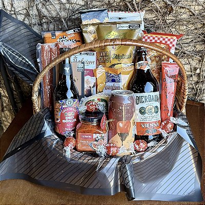 Cesta Presente Dia dos Pais com Cervejas Artesanais e Petiscos Gourmet
