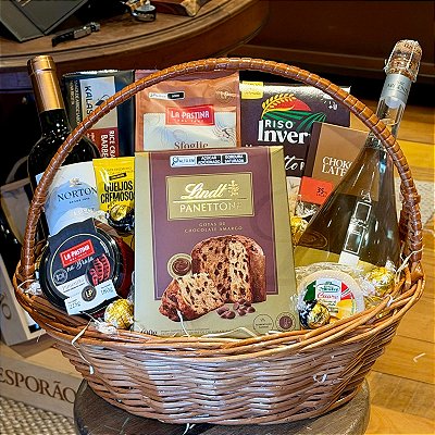 Cesta de Natal Premium com Espumante, Vinho e Panetone Lindt