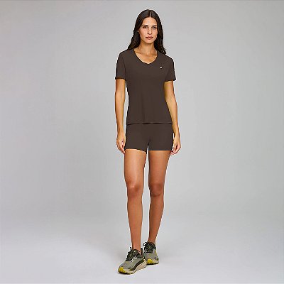 T-Shirt Alto Giro Eterna Gola V OU26 Feminina Marrom Noite