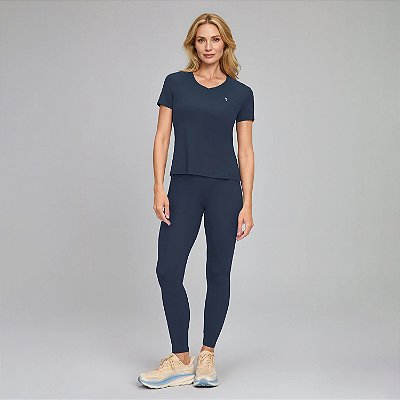 T-Shirt Alto Giro Eterna Gola V OU26 Feminina Azul Vinil