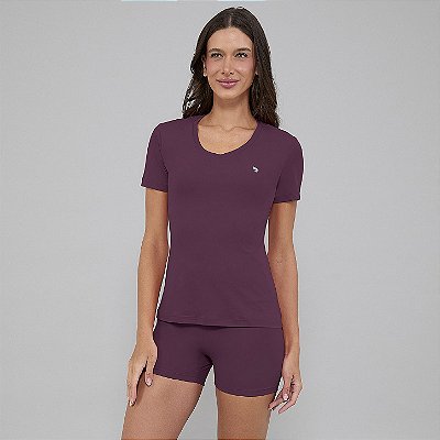 T-Shirt Alto Giro Eterna Gola V PR26 Feminina Roxo Malva