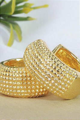 Brinco de Argolinha Grossa Trabalhada Banhado em Ouro 18k