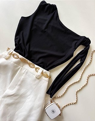 Cropped em Malha Romantic Zara com Amarração no Ombro Joana Ref. 1853