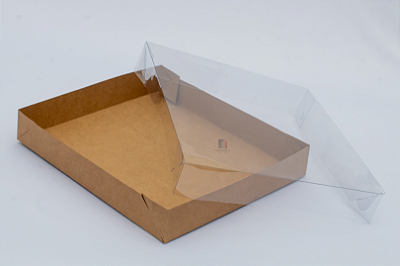 Caixa Com Tampa Pet e Fundo Cartão Kraft 26X23X4 - Kit Com 500 Unidades - Pedidos acima de 1.000 unidades possuem condições comerciais especiais. Consulte nossa equipe.
