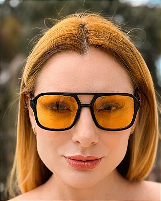 Óculos de Sol Lentes Amarelas Armação Preta