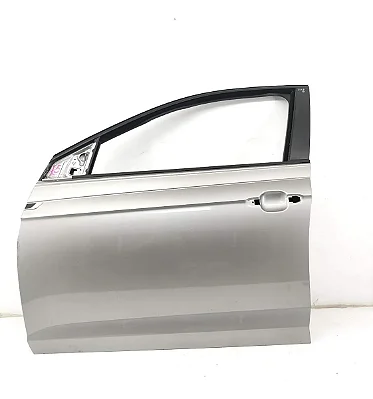Porta dianteira esquerda Polo 2023