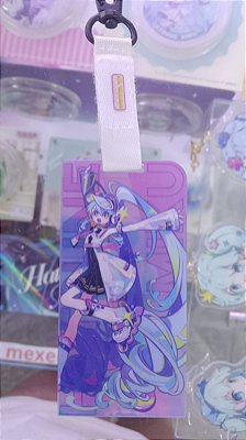 MOEYU - PINGENTE ACRÍLICO DECORATIVO  -“REFLEXO: RETRÔ E FUTURO”