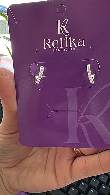 ARGOLA CLICK OVAL CRAVEJADA - P - PRATA 925