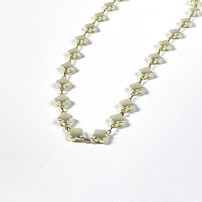 COLAR TREVOS PEROLAS NO DOURADO - SEMIJOIA