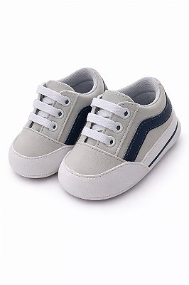 Tênis Infantil Cinza com Detalhe Azul Marinho