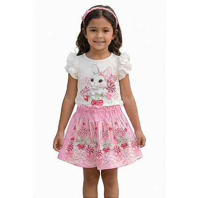 Conjunto Infantil Menina Blusa Branca com Estampa de Coelhinho e Saia Rosa Temática