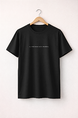 T-shirt Reclamo e Resolvo- Preta