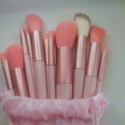Kit de 13 pincéis para maquiagem + bag de veludo