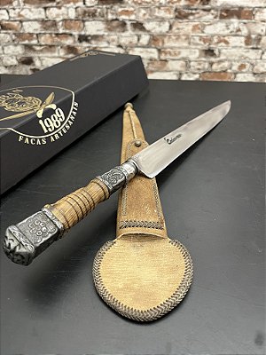 Faca Forjada Carbono