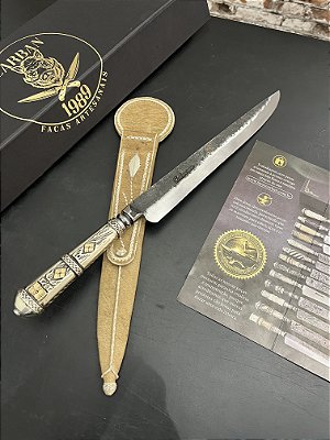 Faca Forjada detalhes em OURO