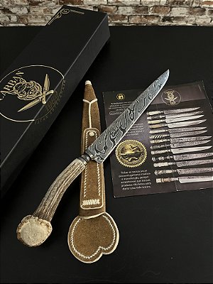 Faca Artesanal Damasco 10” | Padrão Twisted | Cabo em Chifre de Cervo Axis