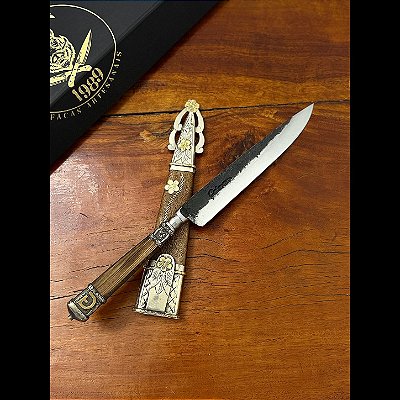 Faca Picassa Artesanal Forjada Brutforged 8” em Aço Carbono Cabo em Guajuvira com Alpaca