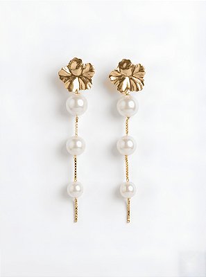 Brinco Flor Dourado com Pérolas Shell
