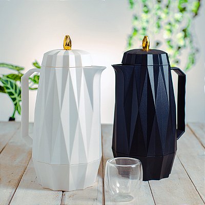 Garrafa Térmica de Plástico Diamond Preta 1l Lyor