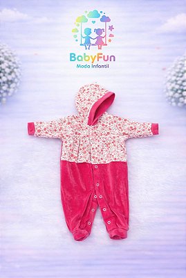 Macacão Plush Rosa Floral com Capuz